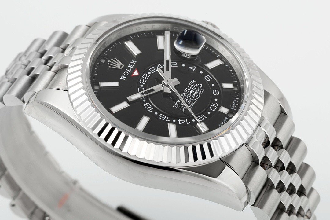 ZF Sky Dweller 336934 Replica – Black Dial Stainless Steel Sky-Dweller